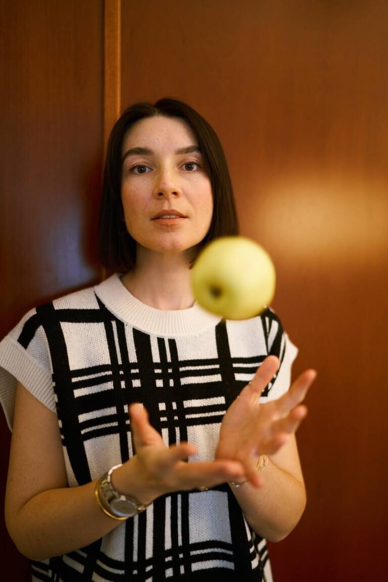 Julia Tron — нутриціолог із жіночого гормонального здоров'я